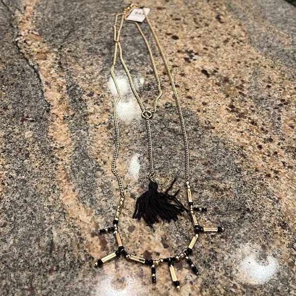 NWT Express Elegant Black and Gold Necklace with Lariat detail - Picture 4 of 11